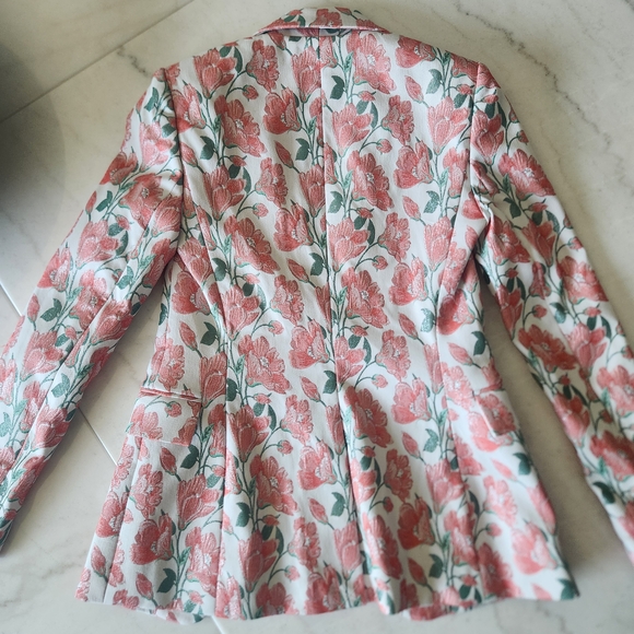 Alice + Olivia Macey Floral Suit Set, Size 0 - Picture 7 of 16